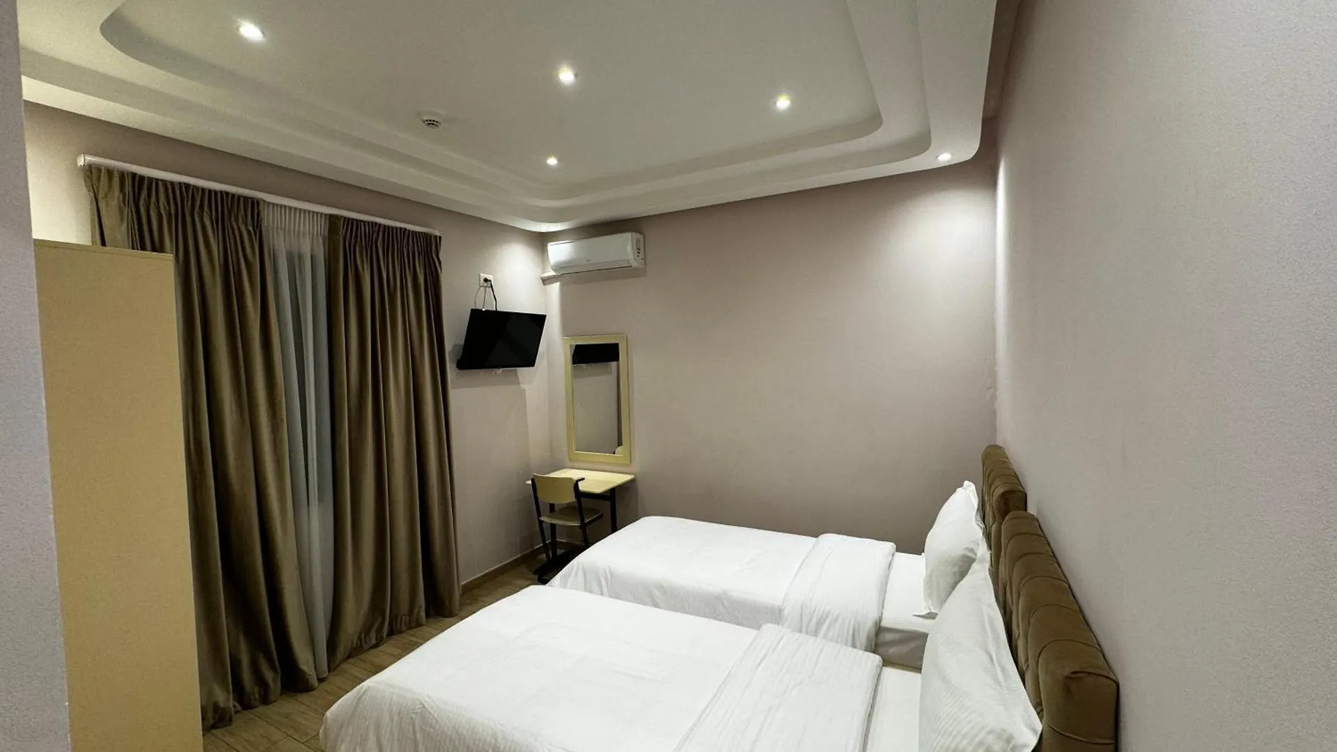 Sr99 Hotel Tirana