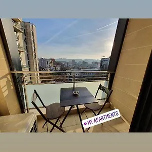 https://cozy-apartment-at-center-of-tirana.hotels-in-tirana.com