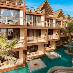 https://awa-holbox-boutique.quintano-roohotels.com
