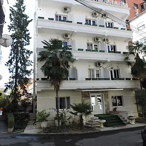 فندق La Favorita, تيرانا